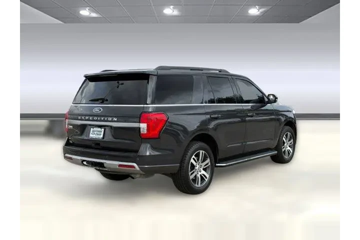 $35999 : Ford Expedition 2022 4x2 XLT image 9