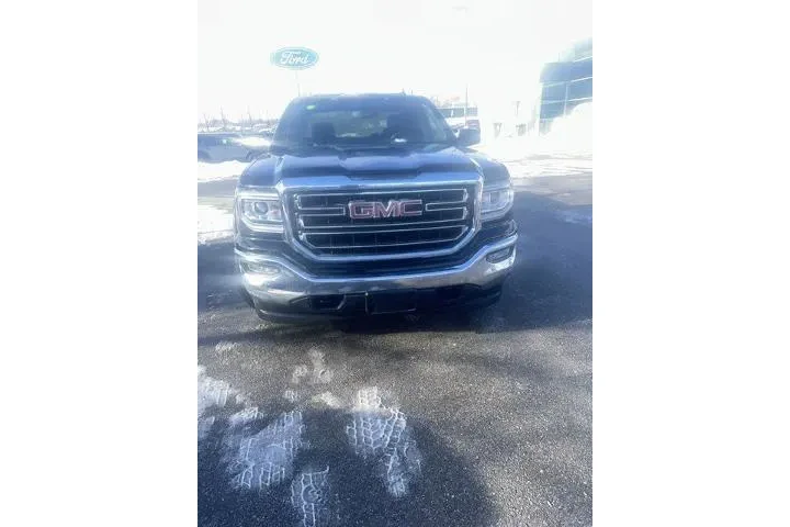 $26900 : GMC Sierra 1500 2018 4x4 SLE image 8