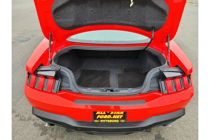 $27989 : Ford Mustang 2024 EcoBoost 2 image 10