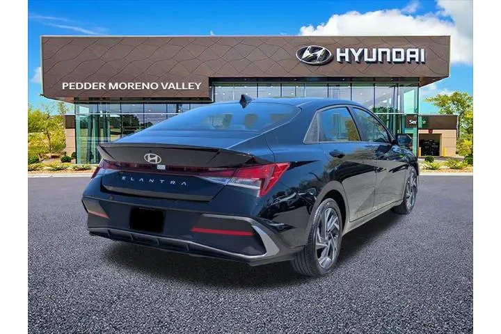 $20404 : Hyundai ELANTRA 2025 SEL Spo image 3