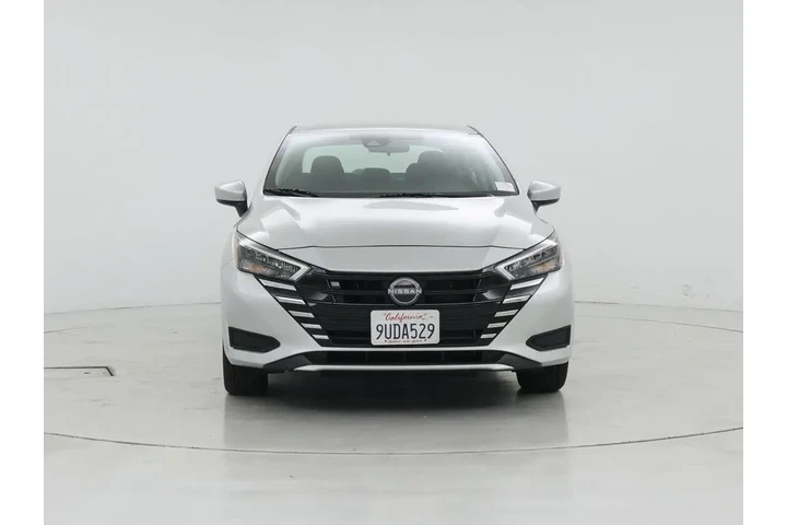 $18998 : Nissan Versa 2025 SV 4dr Sed image 5