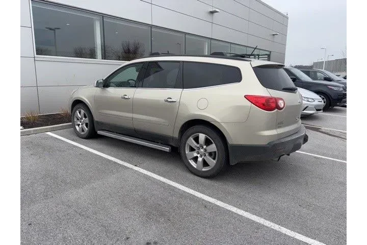 $5630 : Chevrolet Traverse 2011 AWD image 5