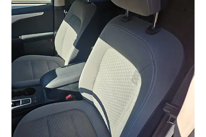 $17022 : Ford Escape 2020 SE 4dr SUV image 3