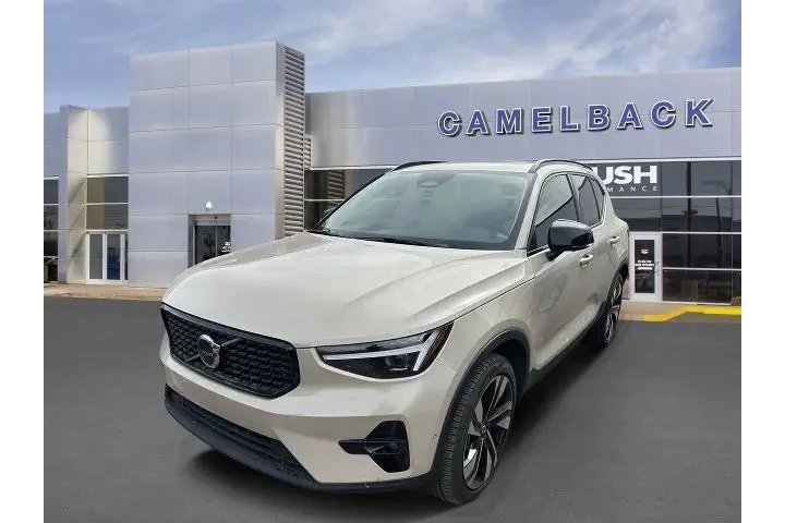 $32962 : Volvo XC40 2025 AWD B5 Plus image 2