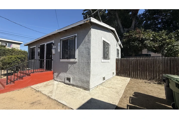 $1750 : RENTO UNIDAD DE UNA RECAMARA image 2