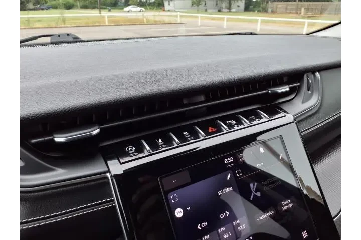 $27900 : Jeep Grand Cherokee L 2023 4 image 6