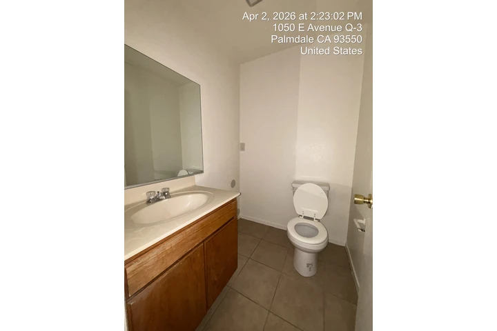 $1850 : 🌟 Townhome de 2 Recámaras image 6