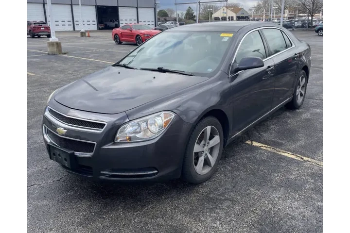 $3800 : 2011 Malibu LT image 7