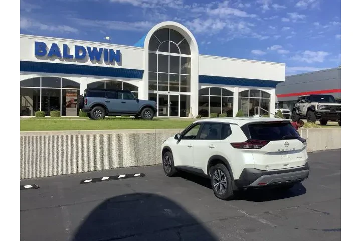 $28950 : Nissan Rogue 2022 AWD SV 4dr image 5