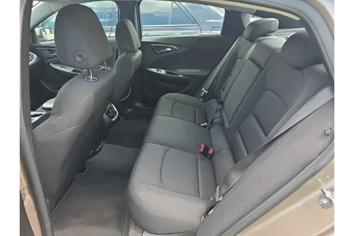 $19773 : Chevrolet Malibu 2024 LT 4dr image 7