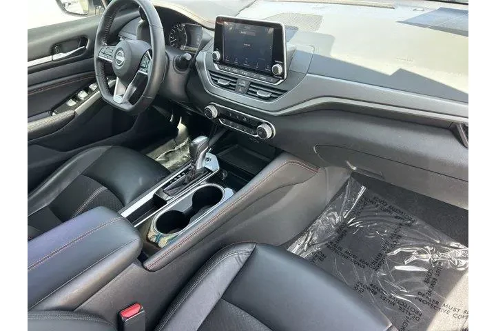 $22761 : Nissan Altima 2023 2.5 SR 4d image 8