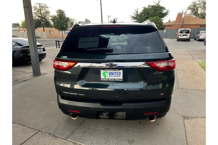 2018 Traverse LT Feather AWD image 6