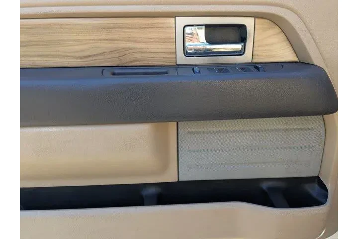 $12705 : Ford F-150 2011 4x2 XL 4dr S image 9
