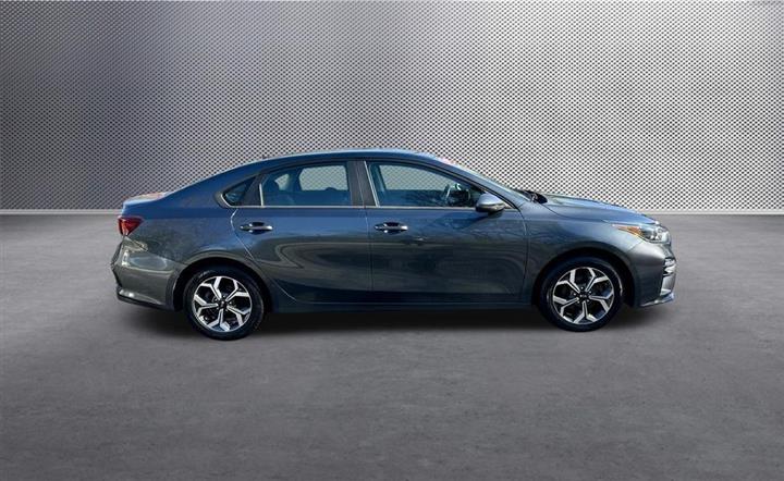 $13878 : 2019 Forte LXS image 8