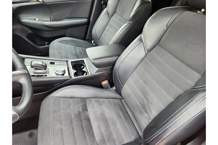 $25087 : Mitsubishi Outlander 2024 AW image 10