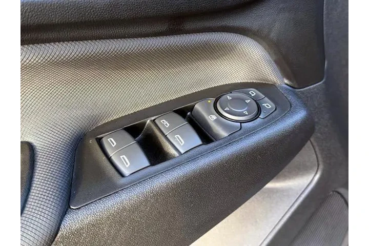 $23999 : Chevrolet Equinox 2023 4x4 R image 9