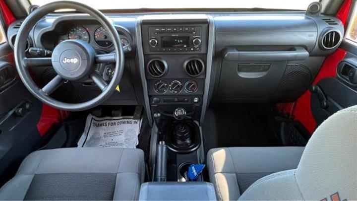 $9500 : 2009 Jeep Wrangler Unlimited X image 7