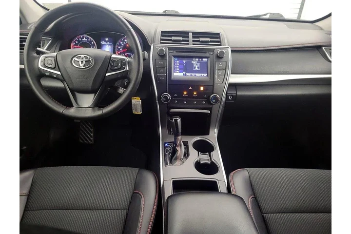 $17998 : Toyota Camry 2016 SE 4dr Sed image 9