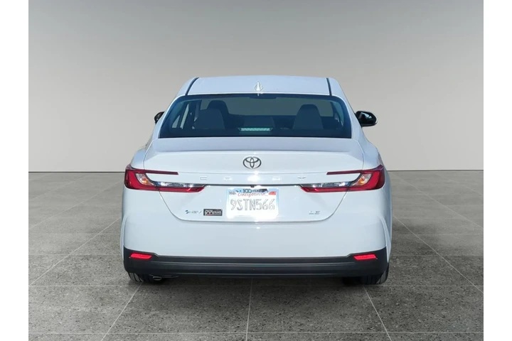 $29500 : Toyota Camry 2025 SE 4dr Sed image 4