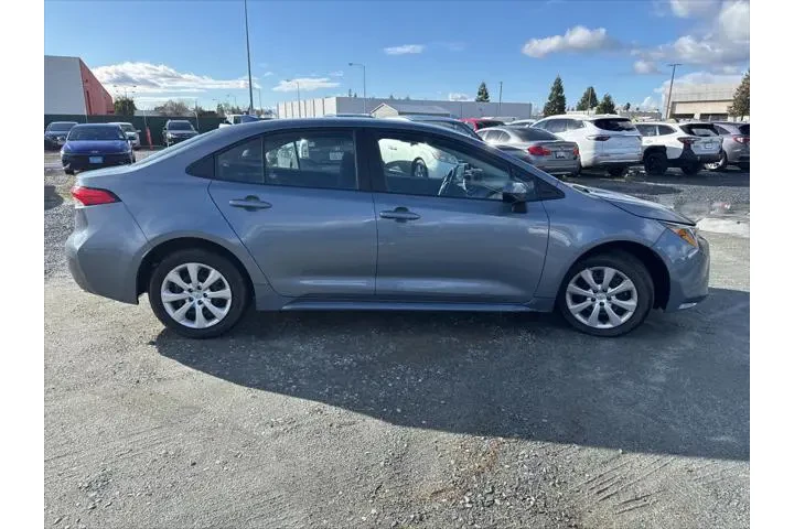 $20270 : Toyota Corolla 2024 LE 4dr S image 4