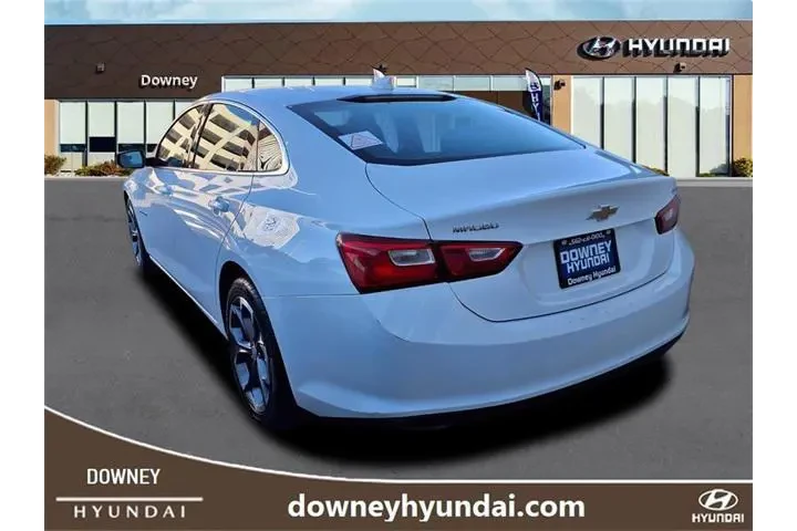$15891 : Chevrolet Malibu 2023 LT 4dr image 5