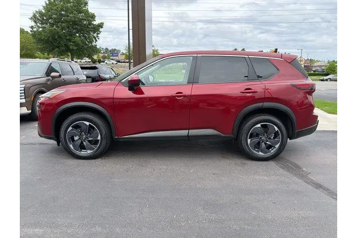 $21797 : Nissan Rogue 2024 SV 4dr Cro image 4