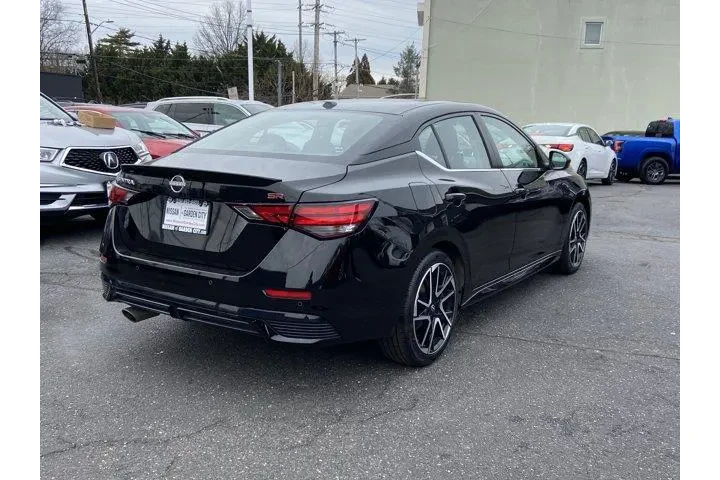 $18128 : Nissan Sentra 2025 SR 4dr Se image 4