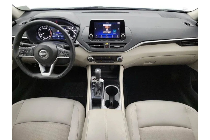 $13998 : Nissan Altima 2021 2.5 SV 4d image 9