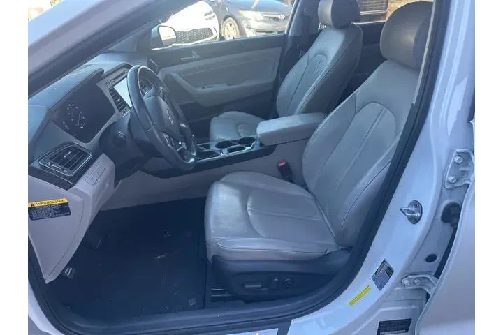 $10352 : Hyundai SONATA 2017 Limited image 5