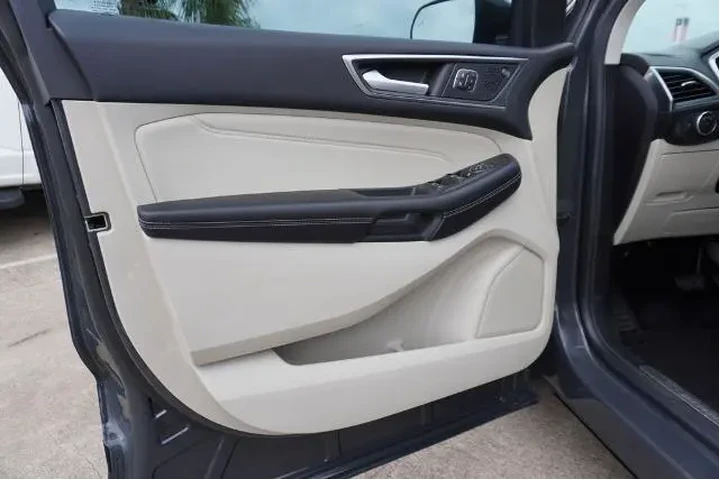 $20488 : Ford Edge 2021 Titanium 4dr image 8