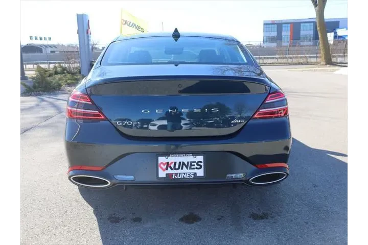 $30577 : Genesis G70 2025 2.5T Standa image 8