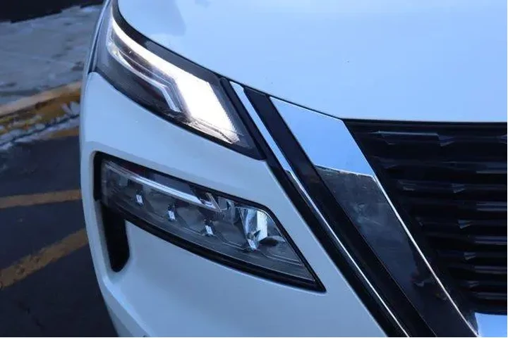 $27596 : Nissan Rogue 2023 AWD Platin image 10