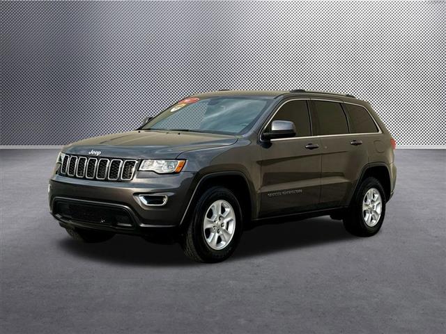 $20221 : 2017 Grand Cherokee Laredo image 3