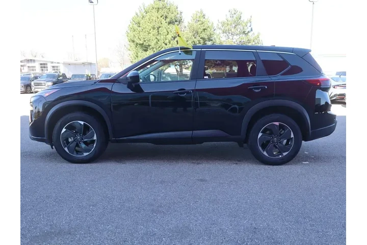 $22477 : Nissan Rogue 2025 AWD SV 4dr image 6
