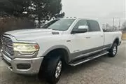 $31995 : 2019 RAM 2500 Laramie thumbnail