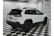 $25750 : Jeep Cherokee 2022 4x4 Trail thumbnail