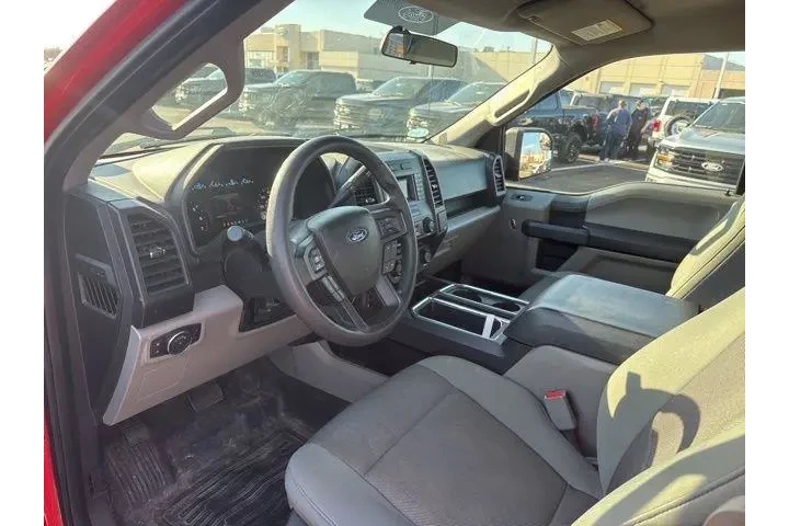 $23000 : Ford F-150 2016 4x4 Lariat 4 image 9