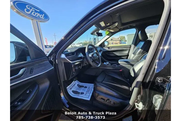 $34487 : Jeep Grand Cherokee L 2024 4 image 5