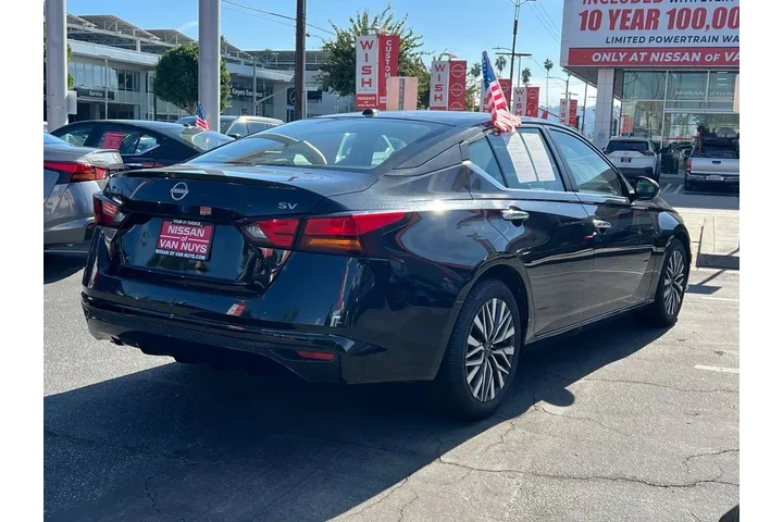 $18498 : Nissan Altima 2023 2.5 SV 4d image 5