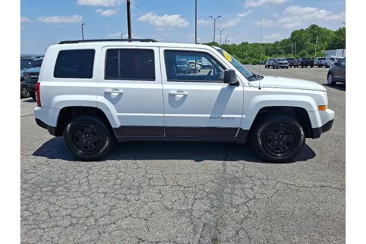$11488 : Jeep Patriot 2017 4x4 Sport image 8