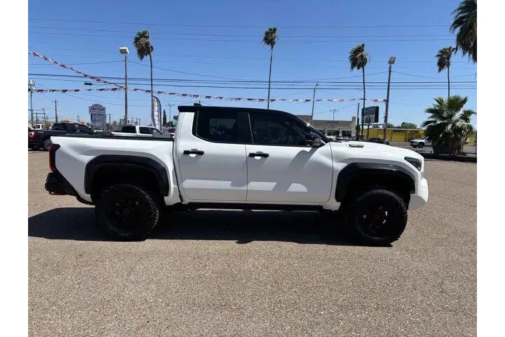 $64788 : 2025 Tacoma image 5