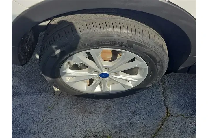 $8990 : Ford Escape 2018 SE 4dr SUV image 7