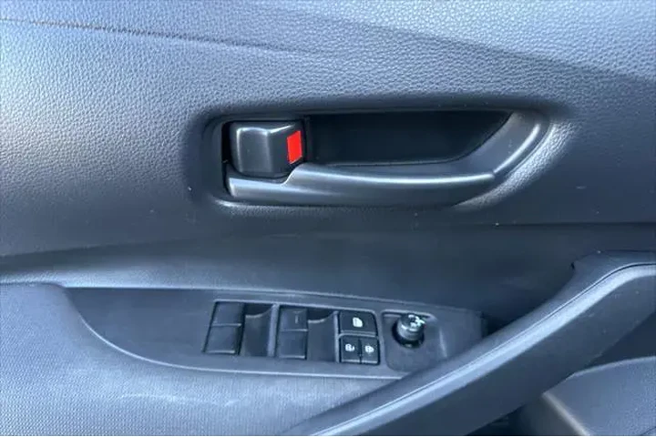 $21888 : Toyota Corolla 2023 LE 4dr S image 10