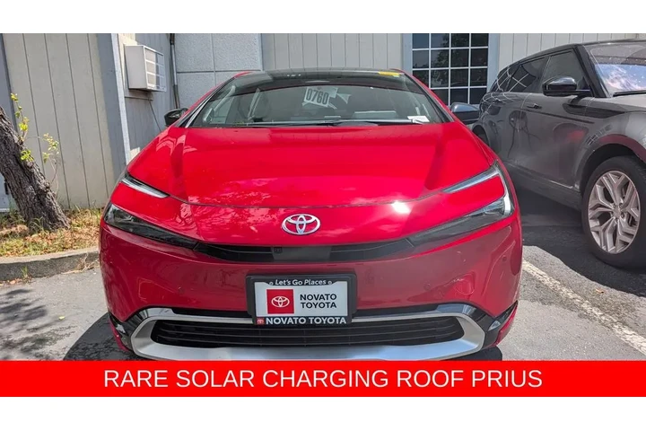 $41899 : 2026 Prius Plug-In Hybrid XSE image 7
