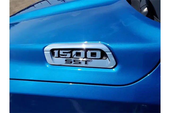 $39988 : Ram 1500 2025 4x4 Big Horn 4 image 10