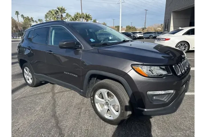 $16809 : Jeep Compass 2019 4x4 Latitu image 3