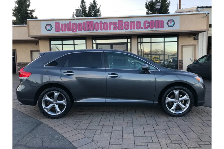 $11360 : 2011 Venza AWD V6 image 2