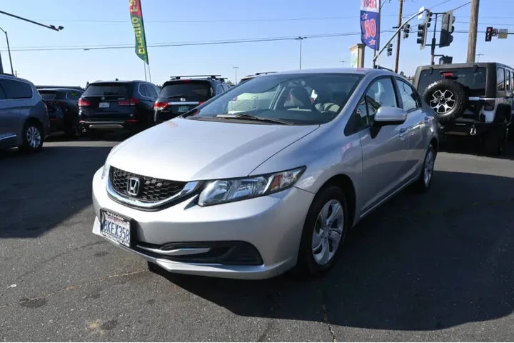 $9998 : 2015 Civic LX image 5