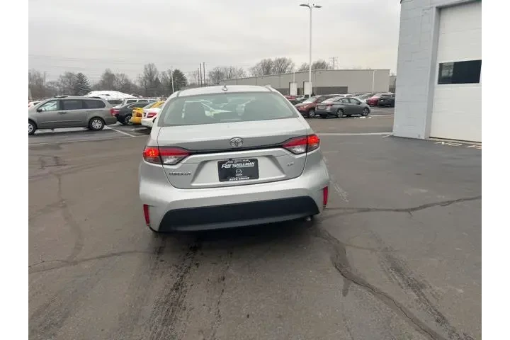 $19988 : Toyota Corolla 2024 LE 4dr S image 10