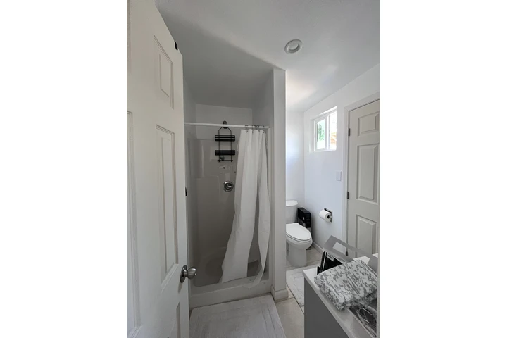 $2000 : Casa Chica image 3